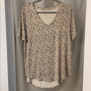 American eagle leopard print soft and sexy top
